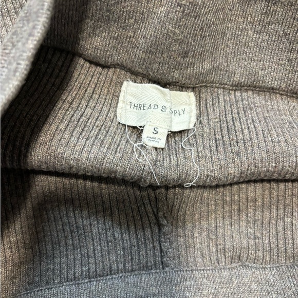 Jogger Lot - Picture 9 of 9